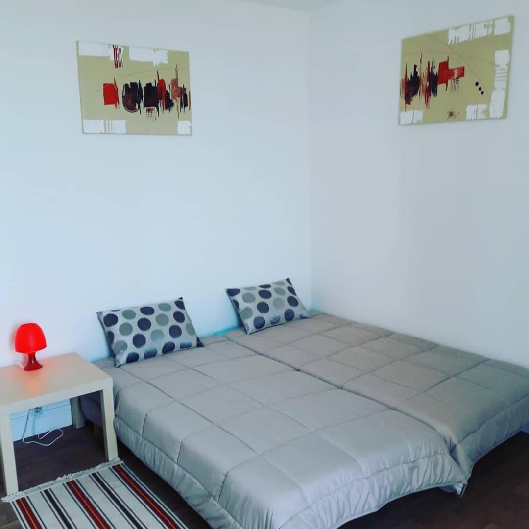 Hotel Lesembruns Le Havre Zimmer foto